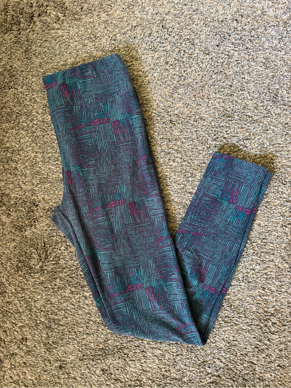 LuLaRoe green & pink Abstract Grid Leggings
